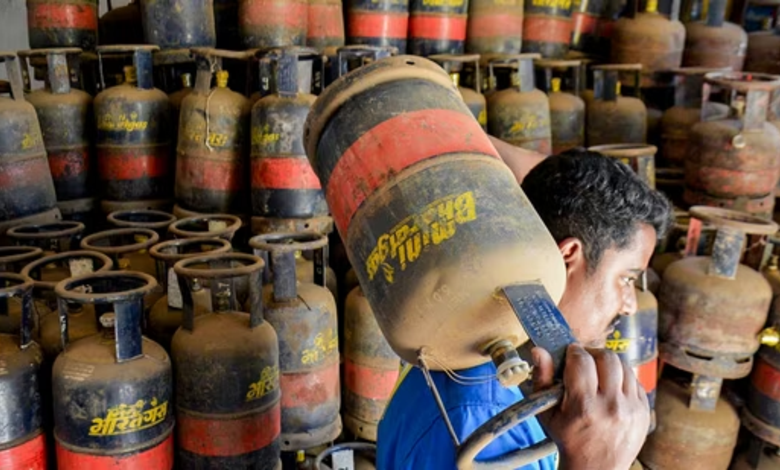 LPG Panic Buying Alert: Government Invokes Essential Commodities Act As Iran Conflict Strains Fuel Supply Chain