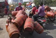 Govt Bars LPG Cylinders for PNG Households to Boost Piped Gas Rollout