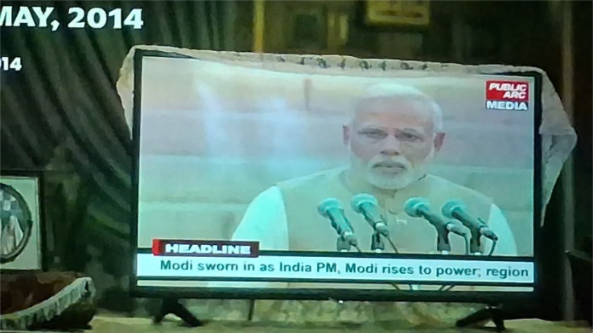'Dhurandhar: The Revenge': PM Modi's On-Screen Appearance Sends Audiences Into Frenzy — Whistles, Claps, Hoots Fill Theatres, VIDEOS Viral