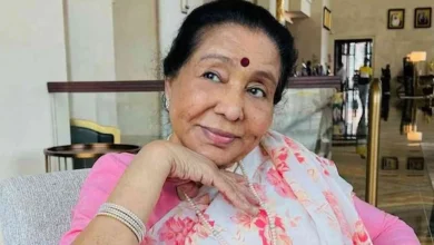 Veteran Singer Asha Bhosle Dies at 92 in Mumbai