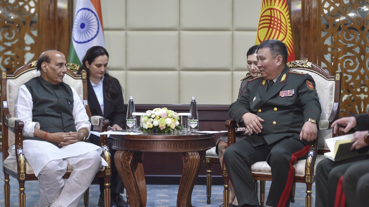 'No Place for Double Standards': Rajnath Singh Backs Operation Sindoor, Warns SCO Against Sheltering Terrorists