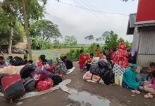 Panic Near Bengal Border as Hundreds Try Returning to Bangladesh After Adhikari’s ‘Quit India’ Remark