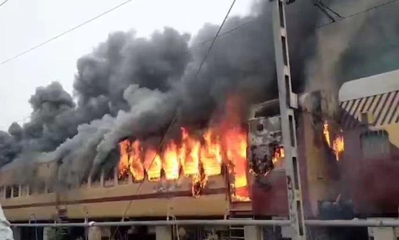 Fire Erupts in Coach of Patna-Bound Passenger Train at Sasaram