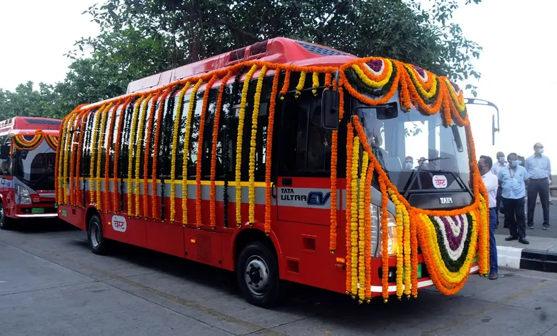 Mumbai’s BEST Wheels Back on the Bustling Streets Two Days Ago