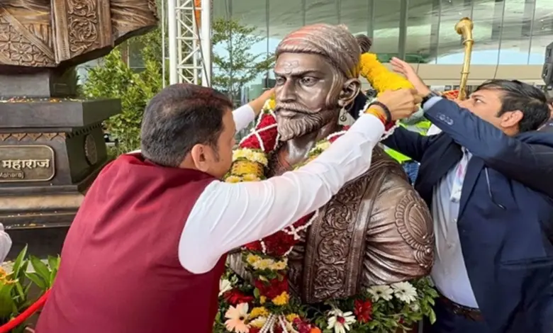 Fadnavis Garlands Maharaj Shivaji's Statue At The Freshly Opened Navi Mumbai Int' Airport