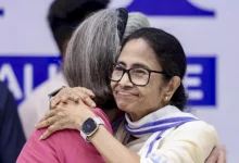 Sonia Gandhi and Mamata Banerjee seen hugging each other
