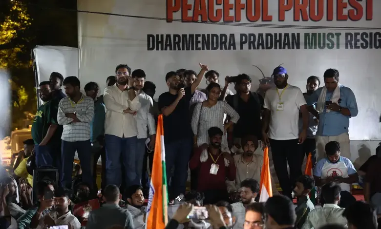 “Won’t Leave Until Pradhan Quits”: CJP Defies Police, Protest Runs Late Into The Night