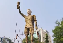 Kolkata’s 70 Foot Messi Statue Comes Down As Cranes Begin Dismantling Work