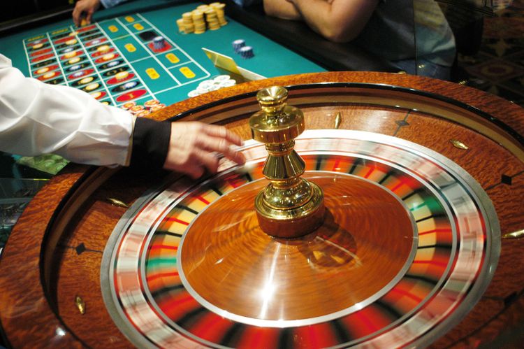 Las Vegas Woman Married Multiple Men to Fund Gambling Addiction, Faces Up to 24 Years in Prison