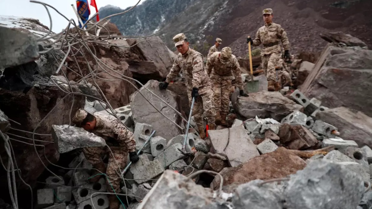 China Landslide: 5 Dead, 12 Still Missing After Village Buried in Gansu Province
