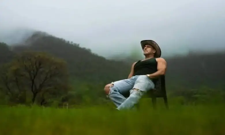 Salman Khan Soaks in Mumbai Monsoon Magic, Flaunts Ripped Physique in Stunning Photos