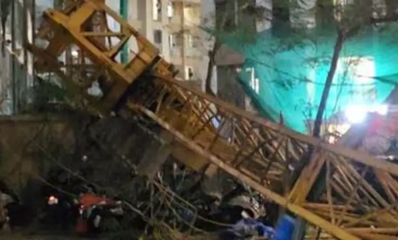 The Crane Couldn't Bear The Burden Of Mumbai's Construction; Killed and Injured Citizens