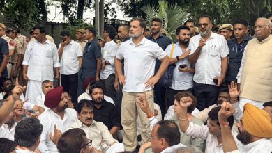 Rahul Gandhi Leads Congress Protest Outside PM Modi's Residence, Demands Resignation Over 'Police Brutality' on Students