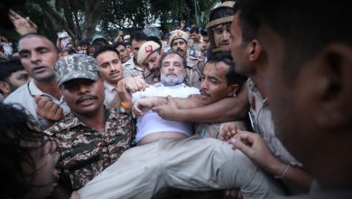 Watch: Rahul Gandhi, Priyanka Gandhi Detained During Sit-In Outside PM's Residence