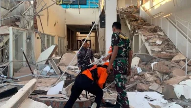 Nearly 40 Killed After 7.7 Magnitude Earthquake Hits Indonesia