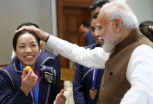 Modi Mantra: ‘Jo Khelega Wo Khilega’ — PM Modi Meets Commonwealth Games Medal Winners and Boosts Their Morale