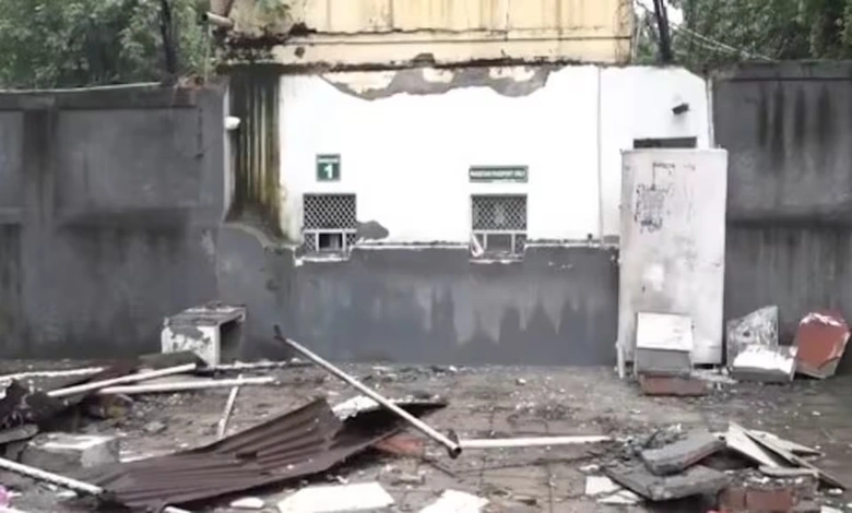 India Clears Security Barriers Outside Pakistan High Commission in Delhi Amid Diplomatic Tensions