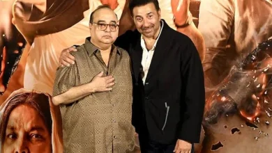 Sunny Deol Reunites With Rajkumar Santoshi For 'Ghatak Ghus Ke Maarega'