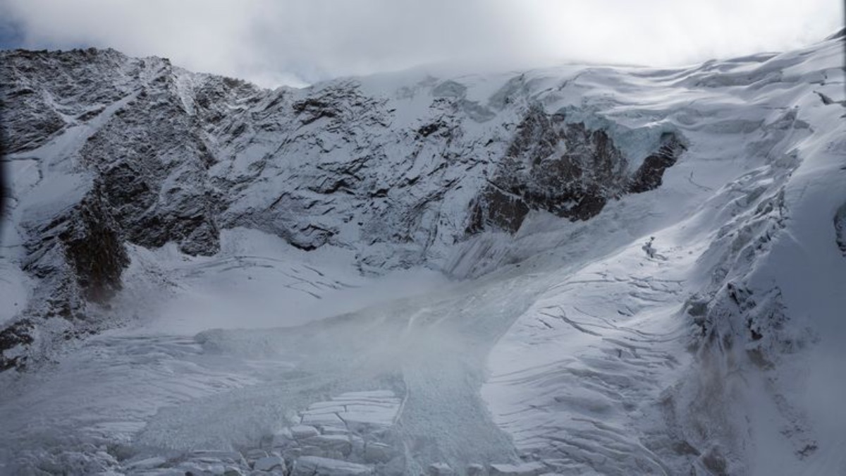 Bodies Of Hikers Missing Since 1992 Found Under Melting Swiss Glacier