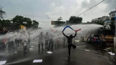 Ranchi Protest Turns Tense As Students Push Through Barricades, Police Use Water Cannons