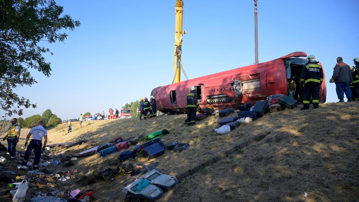At Least 12 Killed, 10 Injured After Polish Tourist Bus Overturns in Hungary