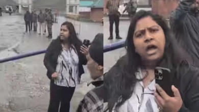 Viral Video Captures Tourist’s Outburst at Kargil Checkpoint Over Travel Delays