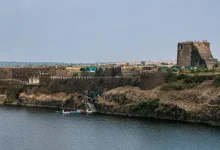Mother, 2 Kids Jump Off Fort In Maharashtra, Case Registered Against In-laws