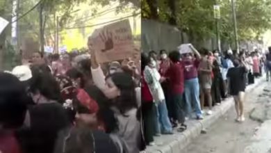 LSR students protest march for women's safety near Kalkaji Temple