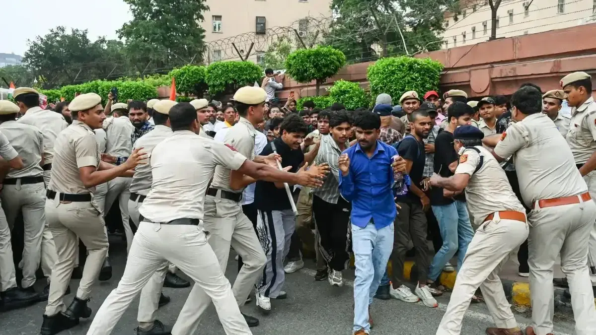 Delhi Police Detain 30-40 People Overnight Ahead Of CJP Protest, Step Up Crackdown Across Capital