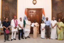 INDIA Bloc Submits 4-Point Memorandum to President Murmu, Seeks CEC's Resignation and Return to Paper Ballots
