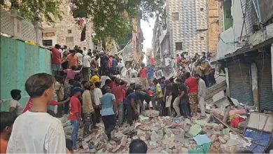 1 Dead, 8 Injured After Multi-Storey House Collapses in Delhi's Seemapuri; Several Feared Trapped